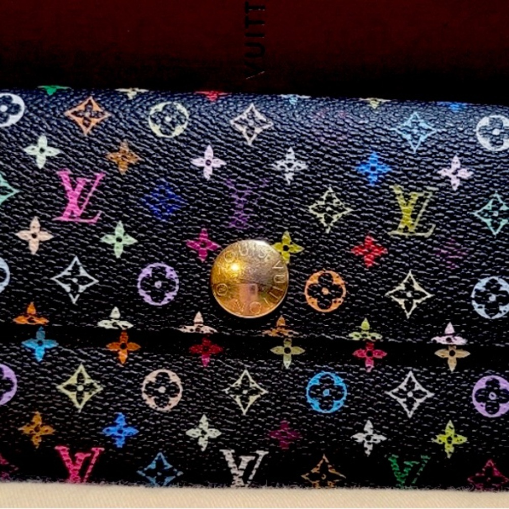 Louis Vuitton wallet. Great condition